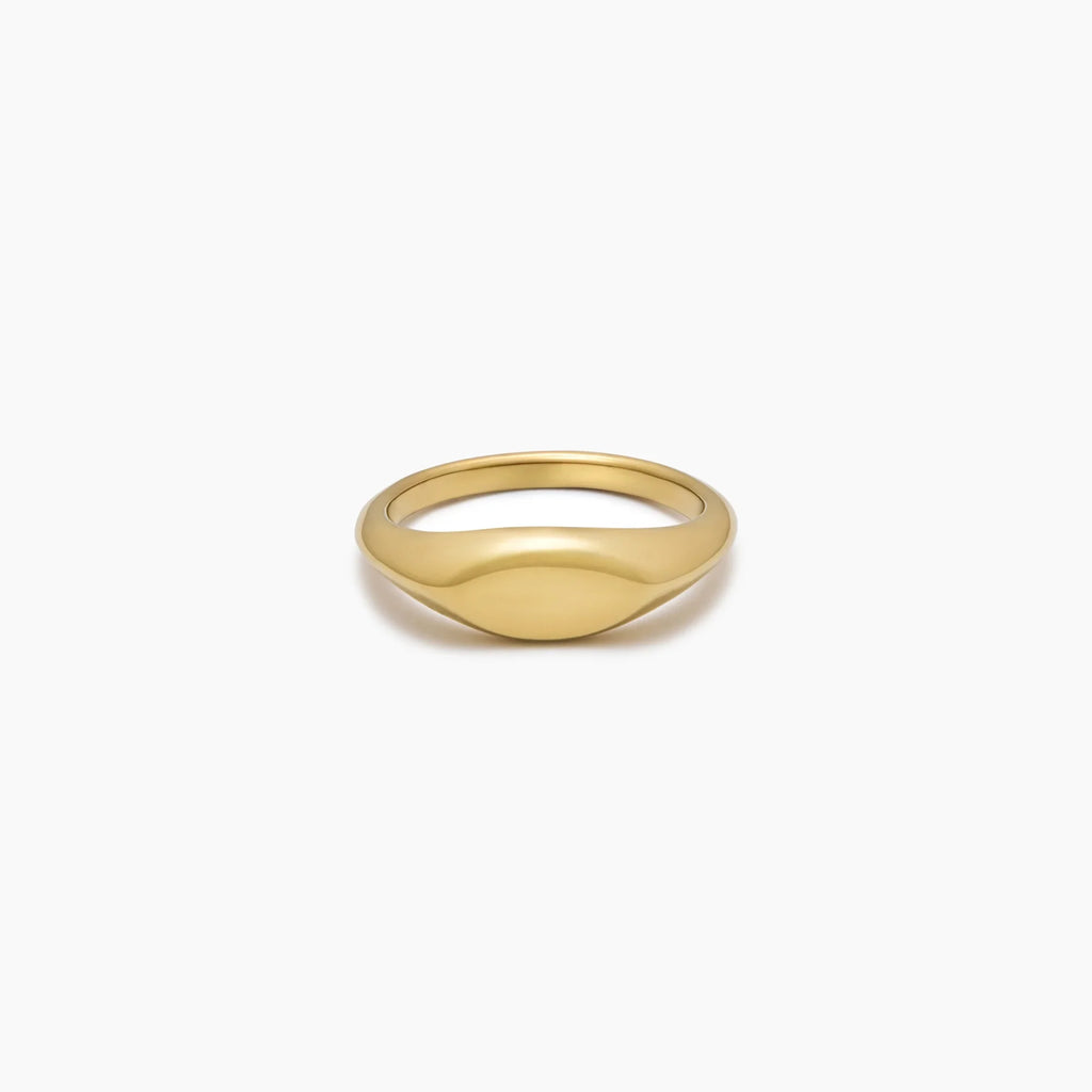 Essential Signet Ring