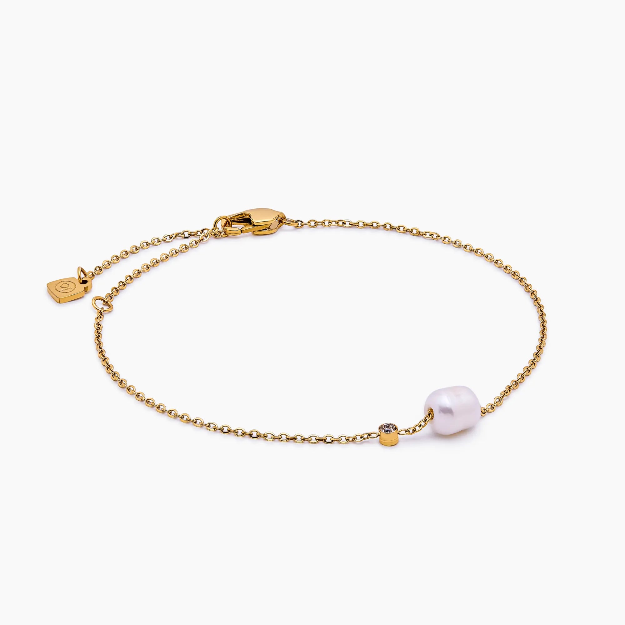 Dainty Freshwater Pearl Bracelet